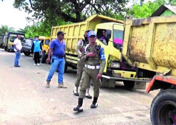 Tak Ada Bukti Setor Pajak, Belasan Truk Galian C Ditahan Pemkab Paluta