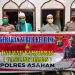Kunjungi 2 Mushola dan 7 Masjid, Personel Polres Asahan Serahkan Sembako, Masker dan Jam Dinding