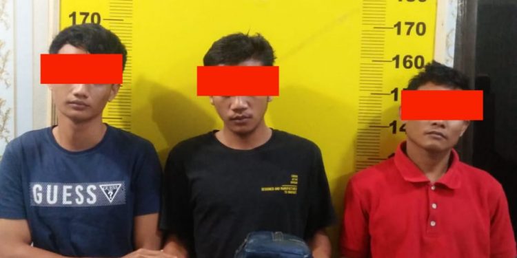 Jual Sabu, Kutil dan Dua Temannya Diringkus Personel Polsek Bandar Pulau