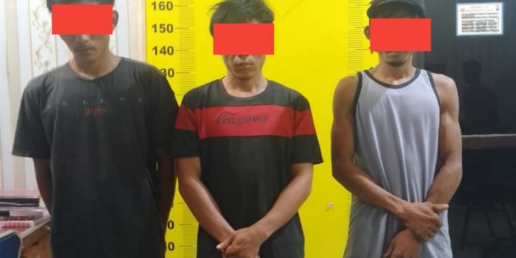 Dikibusi Warga, 3 Pria Tersangka Narkoba Ini Diringkus Personel Polres Asahan 