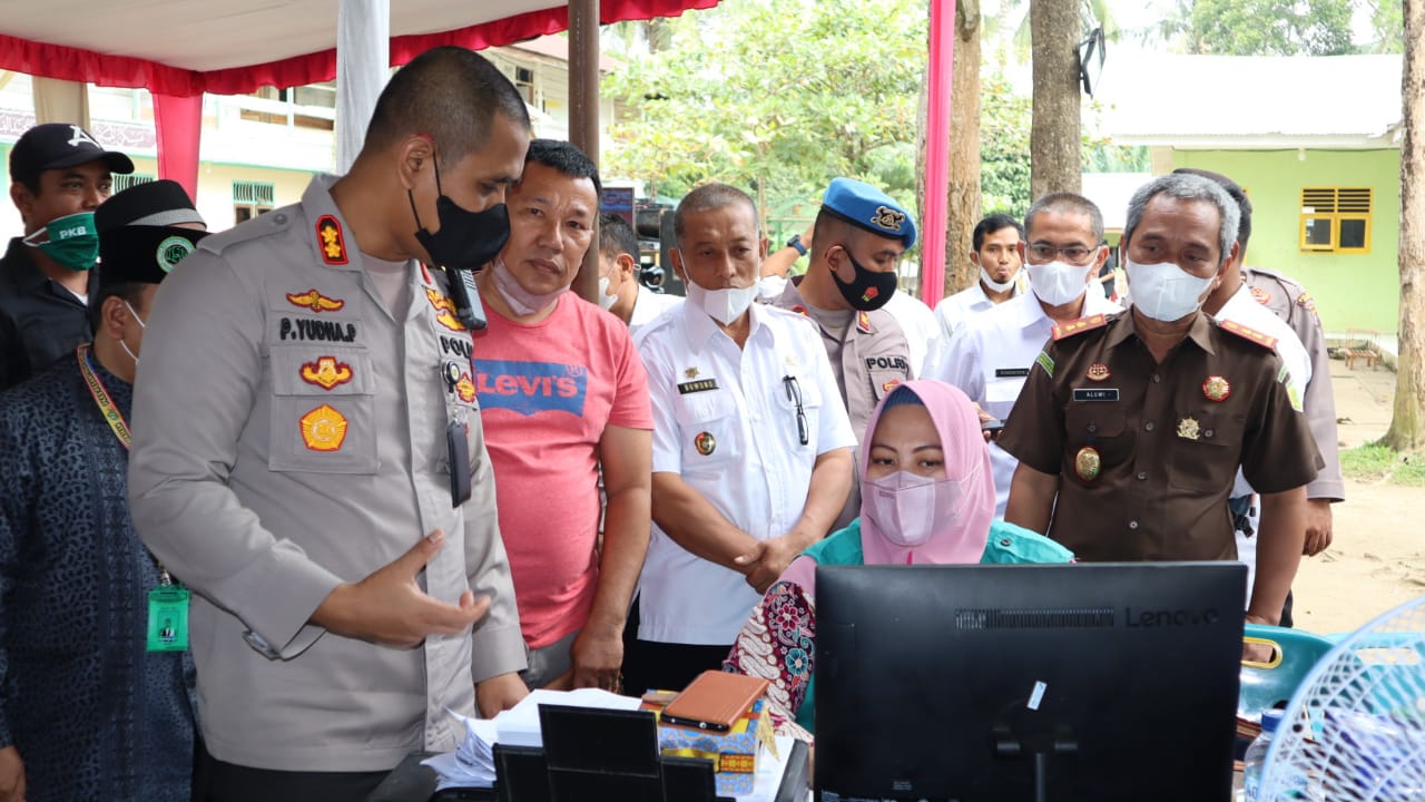 Kapolres Asahan Pantau Pemberian Vaksinasi untuk Siswa di Pesantren Daarul Hikma