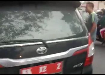 Kisah mobil Innova BK 12 Z, Tanpa Dokumen, Pakai Plat Merah Palsu dan Nabrak, Hanya Ditilang