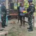 Pamtas Yonif 126/KC Asahan Bagi Sembako untuk Warga di Perbatasan