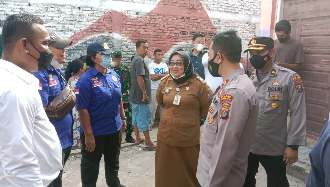 Sat Res Narkoba Polres Tanjungbalai Amankan 5 Orang Tersangka dari Kampung Narkoba