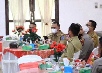 Bupati Labuhanbatu H Erik Adtrada Ritonga saat menghadiri acara tersebut.