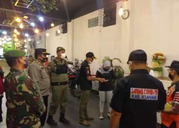 Datangi Cafe, Personel Polres Asahan Tegur 43 Warga yang Langgar Prokes