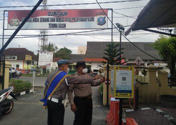 Masuk Polres Tanjungbalai Wajib Scanning QR Barcode Aplikasi Peduli Lindungi