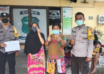 Kejar Target Nasional, Personil Polsek Siantar Utara Door to Door Data Warga Lansia Untuk Dilaksanakan Vaksinasi