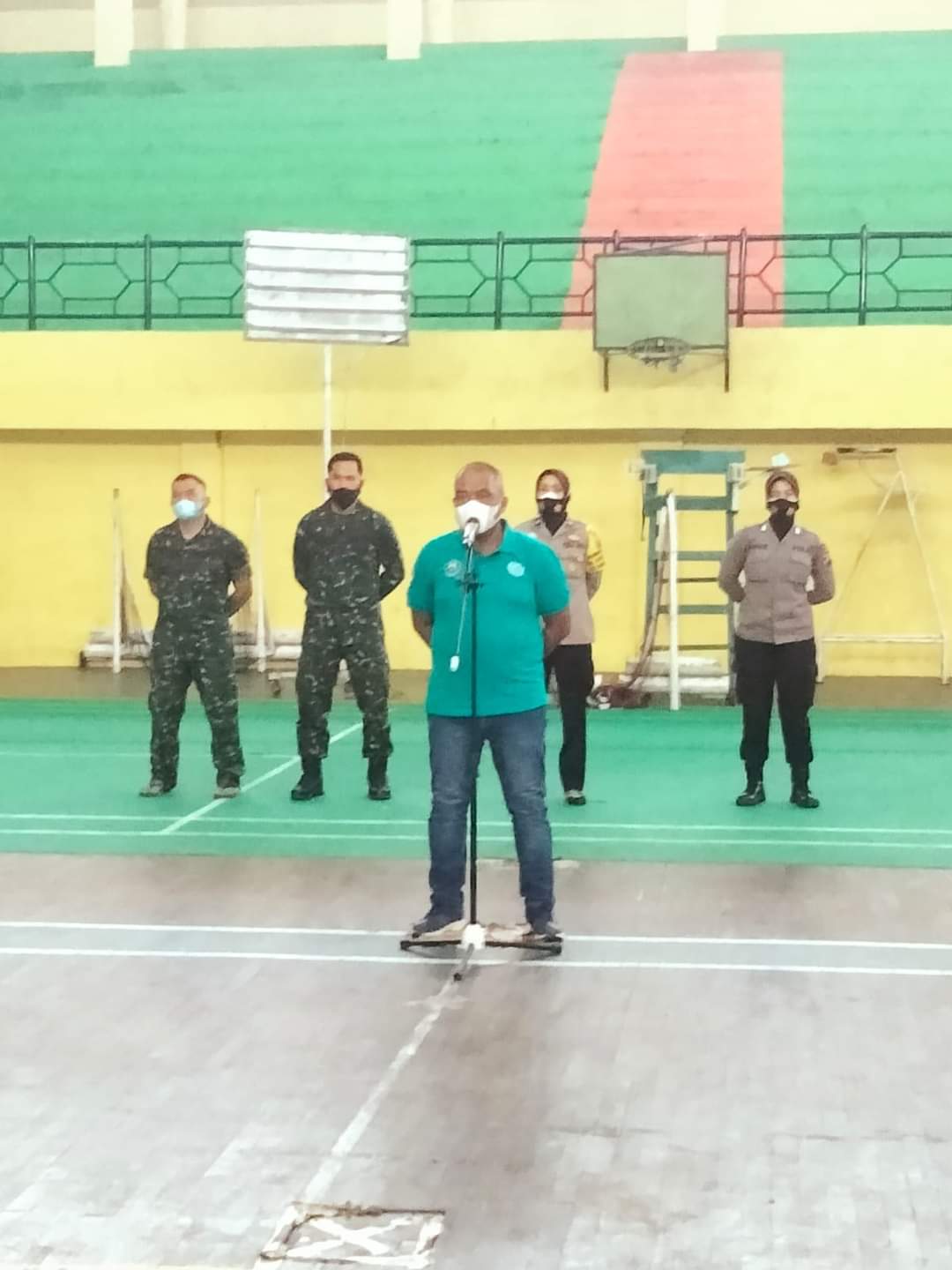 Kadispora Labuhanbatu Syahrizal, SE saat memberikan arahan pada penutupan seleksi Paskibraka.