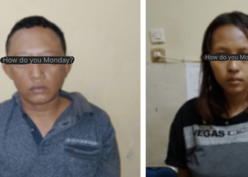 Kedua tersangka pembuang bayi