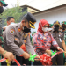 Wakil Bupati Labuhanbatu Hj Ellya Rosa Siregar bersama Dandim 0209/LB saat meresmikan Kampung Pancasila.
