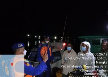 Cegah Masuknya Barang Terlarang, Sat Pol Airud Polres Tanjungbalai Gelar Patroli Malam Sampai Pagi