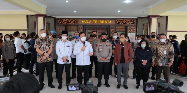 8 Tersangka Kerangkeng Maut Milik Bupati Langkat Dijebloskan ke Sel Tahanan Poldasu