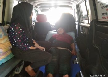 Manajer PTPN 3 Sei Dadap Asahan Serahkan Tali Kasih Kepada Warga Meranti yang Menderita Tumor