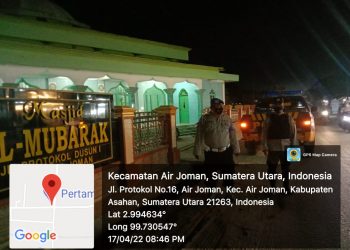Personel Polsek Air Joman Ingatkan Jamaah Masjid  Patuhi Prokes