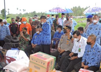 Kapolres Asahan dan Forkopimda Serahkan Bantuan pada Korban Kebakaran di Desa Sei Apung