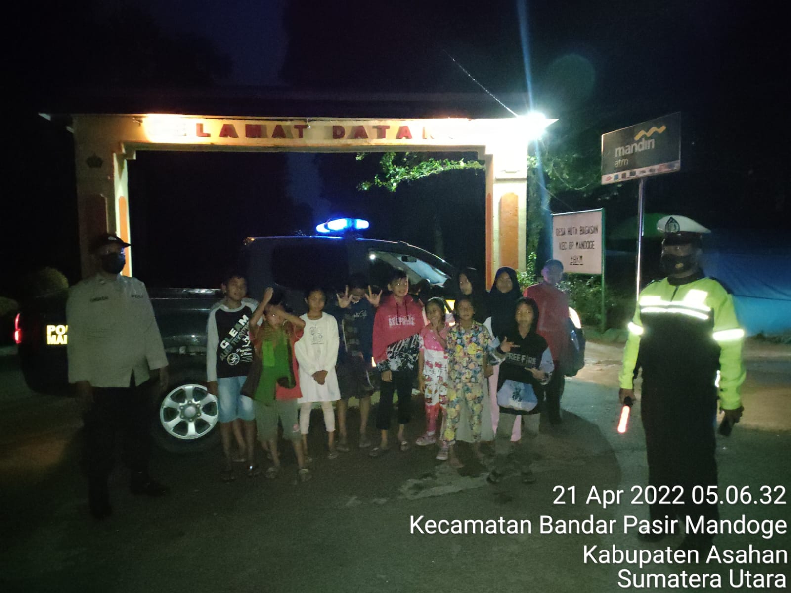 Personel Polsek Bandar Pasir Mandoge dan Parapat Janji Asahan Patroli Asmara Subuh