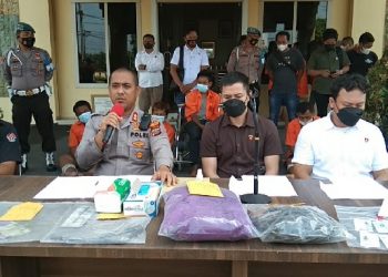 Polres Asahan Ringkus 8 Pelaku Perampokan Truk Sawit
