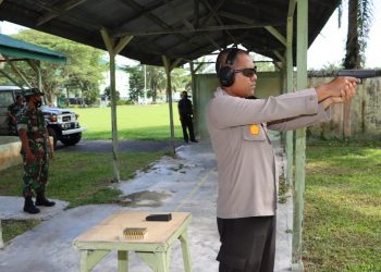 Keren, Kapolres Asahan dan Dandim 0208/AS Kompak Latihan Menembak