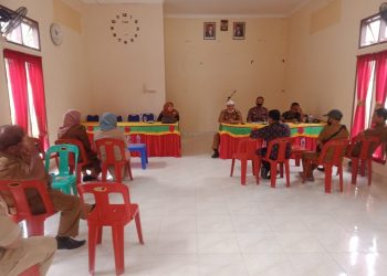 Personel Polsek Air Joman dan Unsur Forkopincam Silau Laut Rakor Antisipasi PMK