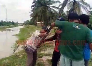 Pagar di Atas DAS Dibongkar, H Arsad Pukul Warga Pakai Broti