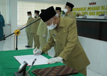 Bupati Lantik Pejabat Administrator dan Pengawas Pemkab Asahan