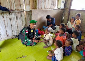 Cegah Penyakit Filariasis, Satgas Yonif 126/KC Periksa Kesehatan Anak Papua