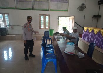 Kapolsek Air Joman Polres Asahan Iptu T. Lawolo melakukan kunjungan silaturahmi ke desa-desa yang melaksanakan Pilkades
