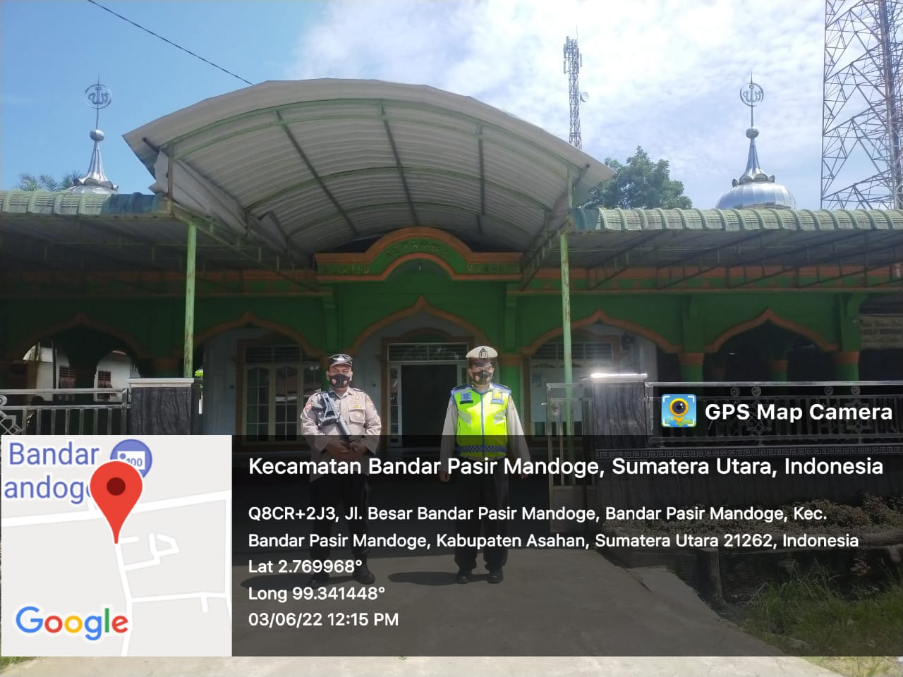 Personel Polsek BP Mandoge Lakukan Pengamanan Shalat Jumat