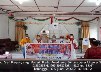 Bhabinkmatibmas Polsek Sei Kepayang Laksanakan Kebaktian Kotbah Minggu Damai