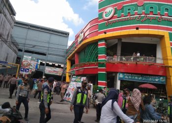Didemo Massa Bima Asahan, Tapi Warga Ngaku Keberadaan Irian Market Menguntungkan