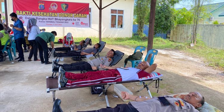 Sambut HUT Bhayangkara ke-76, Polres Tapteng Gelar Donor Darah