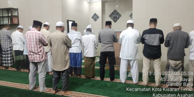 Kasat Samapta Polres Asahan Gasuling Damas Masjid Nurul Amin