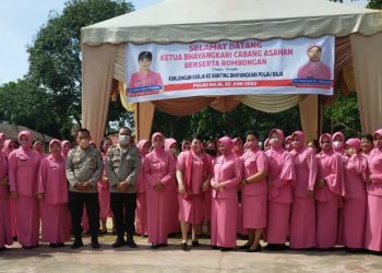 Kunker ke Mapolsek, Ketua Bhayangkari Asahan Cek Buku Pengurus Ranting