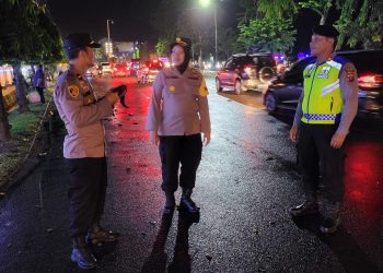 Waka Polres Asahan Pimpin KRYD Patroli Blue Light