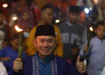Sambut Idul Adha 1443 H, Darma Putra Rangkuti Bersama Warga Kota Pematangsiantar Gelar Pawai Obor