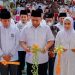 Bupati Labuhanbatu H Erik Adtrada Ritonga saat meresmikan rumah Tahfidz Qur'an Yayasan Elpi Al Azis di Desa Janji, Kecamatan Bilah Barat.