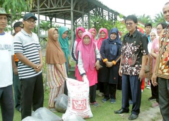 Pemkab Asahan Beri Bantuan Benih dan Pakan Ikan ke Masyarakat