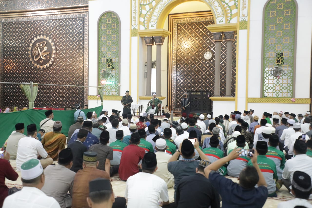 acara Tabligh Akbar di Masjid Agung H Achmad Bakrie Kisaran