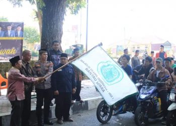 para peserta saat berangkat untuk mengikuti kemah dakwah. 