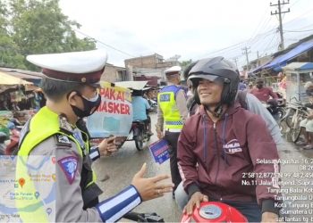 Kendalikan Virus Covid-19, Satlantas Polres Tanjungbalai Himbau Warga untuk Memakai Masker 