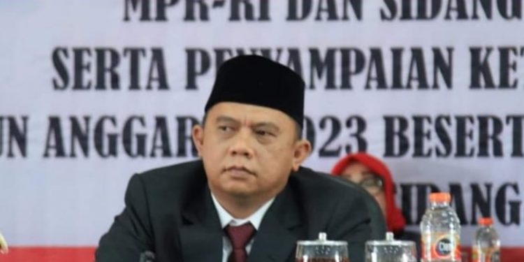 Bupati Labuhanbatu H Erik Adtrada Ritonga.