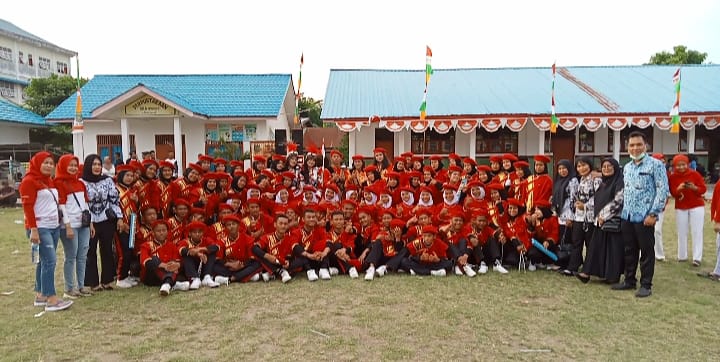Drum Band Yayasan Pendidikan Daerah Meranti Meriahkan HUT ke 77 Kemerdekaan RI