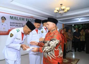 Upacara 17-an Sukses, Bupati Labuhanbatu Berikan Apresiasi Kepada Paskibra