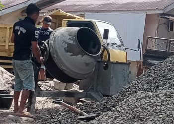 Mesin molen yang digunakan untuk proyek pembangunan parit