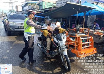 Satlantas Polres Tanjungbalai Gatur Lalin dan Tertibkan Parkir Serta PKL