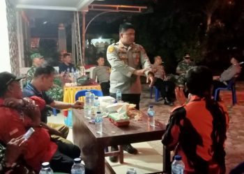 Kapolsek Kisaran Kota dan Camat Meranti Pantau TPS Pemilihan Kepala Desa 