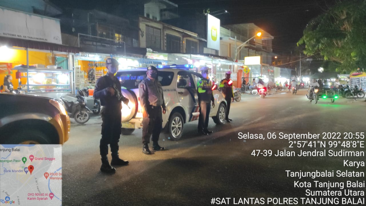 Cegah Pelanggaran Lalin, Polres Tanjungbalai Gelar Blue Light Patrol