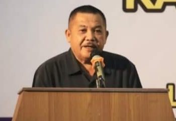 Sekdakab Labuhanbatu Ir Muhammad Yusuf Siagian MMA saat memberikan sambutannya pada acara pelantikan Pengurus PWI Labuhanbatu.