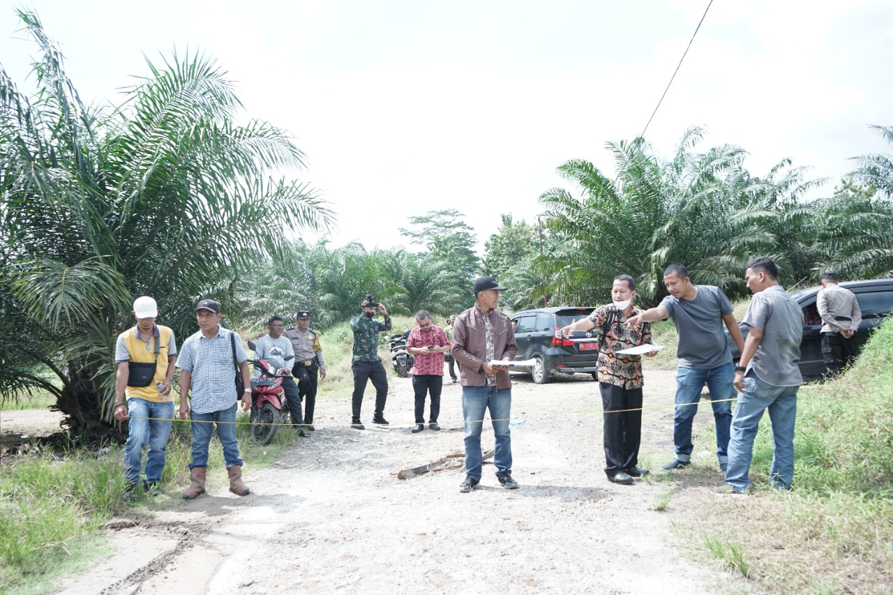 Tim Pemkab Kabupaten Asahan Tinjau Kasus Pemutusan Jalan yang Dilakukan PT Padasa